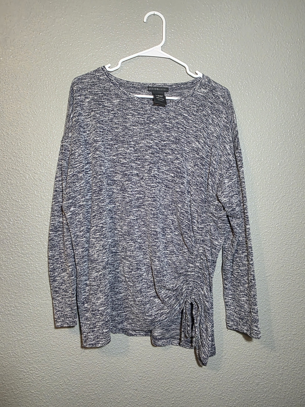 Design History Heathered Gray Long Sleeve Side Tie Top